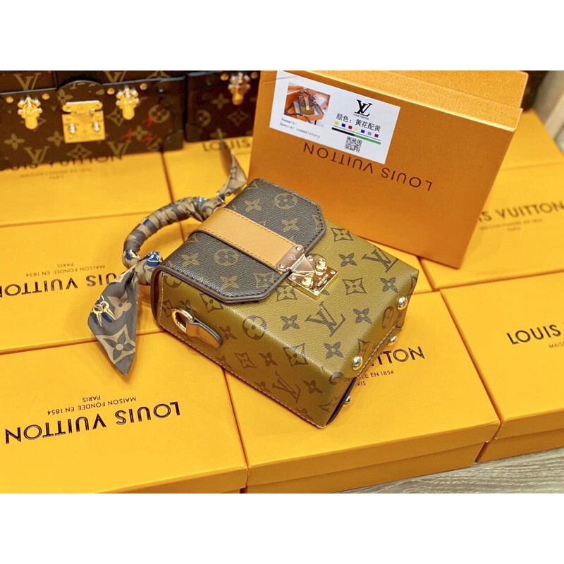 Cốp Hộp đựng điện thoại hàng fullbox nguyên seal