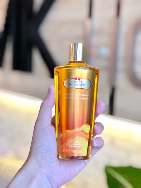 SỮA TẮM VICTORIA’S SECRET BODY WASH AMBER ROMANCE (250ML)