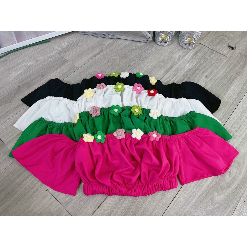 Áo croptop hở vai đính hoa len sexy