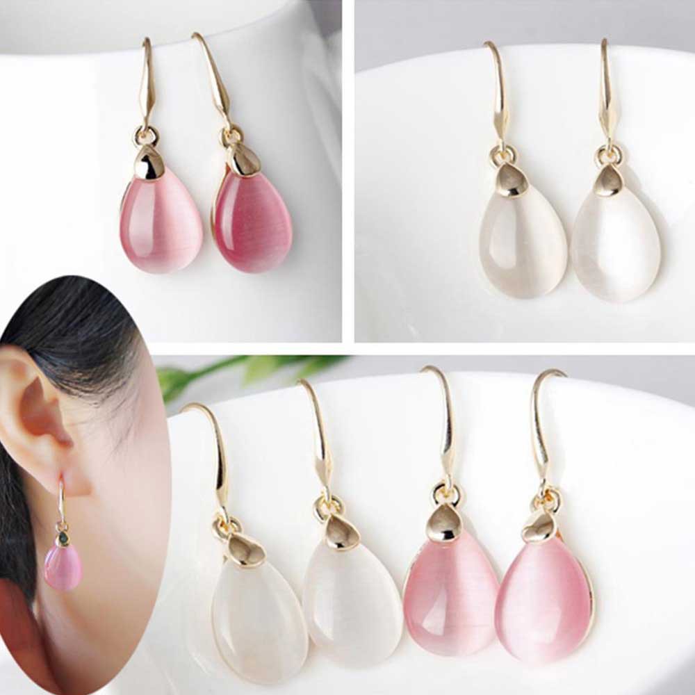Bông tai hình giọt nước đính đá