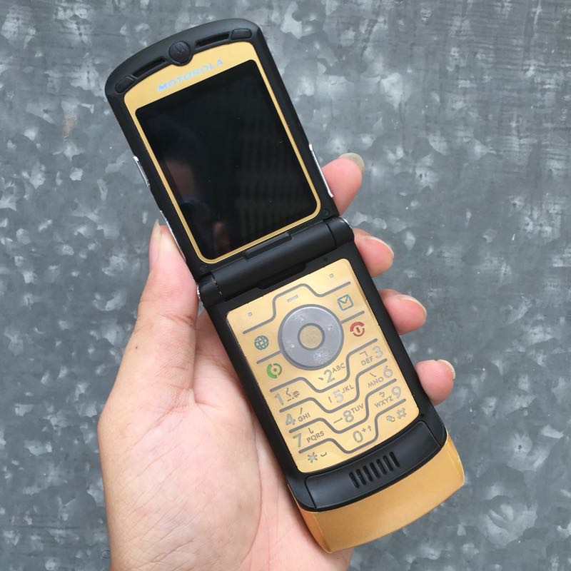 ĐIỆN THOẠI MOTOROLA V3I SIÊU MỎNG SANG TRỌNG, nắp gập loại1