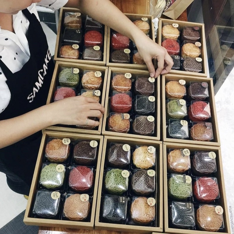 Tem dán nhân bánh trung thu tròn Kraft 2cm (48c/tờ)