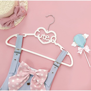 ✈Móc treo quần áo tiện dụng cho gia đình✈Móc treo quần áo chống trượt hình trái tim phong cách lolita dễ thương