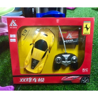 Siêu xe lamborghini điều khiển từ xa tặng kèm sạc và pin