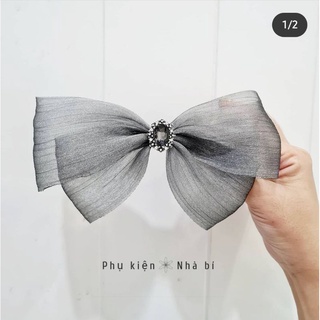 Cột tóc nơ Nhà bí