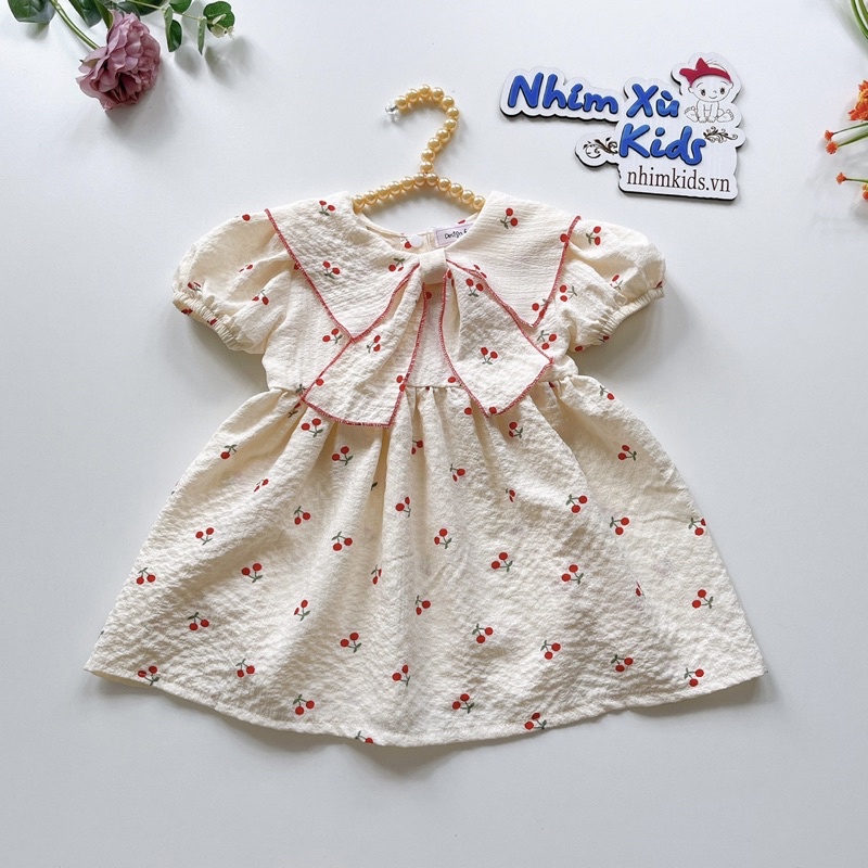 Váy Nơ Cổ Hoạ Tiết Cherry Nhí Bé Gái 4 Đến 28kg, Đầm Bé Gái Chất Đũi Xốp [V069]
