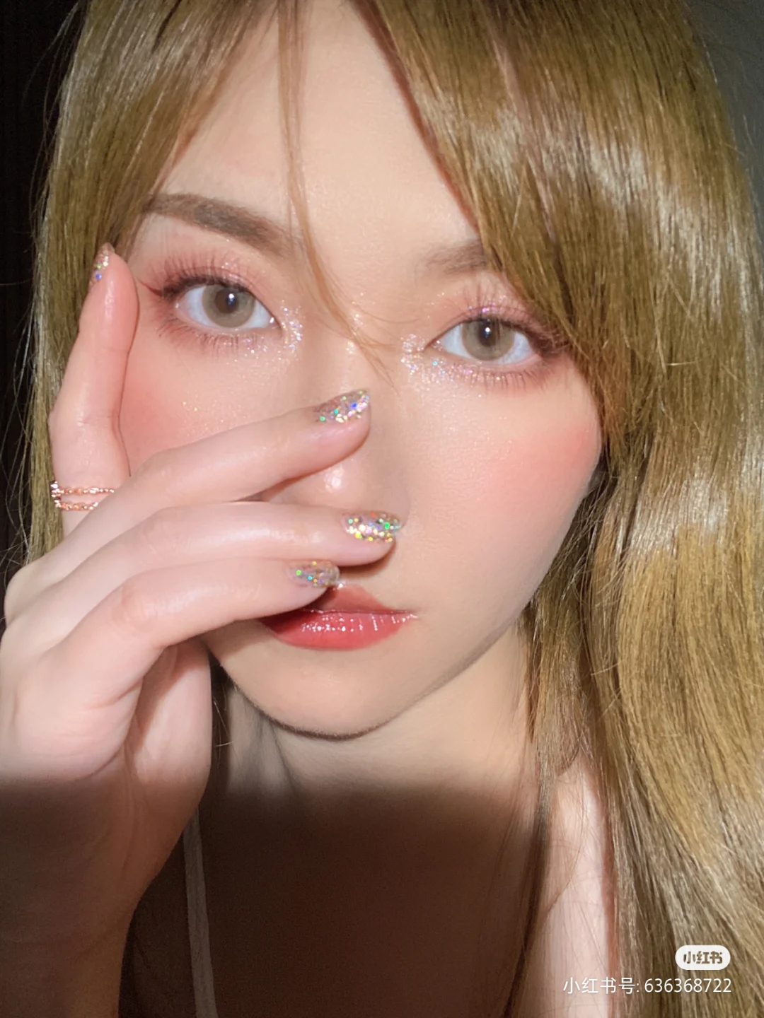 [Hàng mới về] Bảng Phấn Mắt Mịn Hold Live Trang Điểm Ánh Kim Lấp Lánh Thời Trang | BigBuy360 - bigbuy360.vn