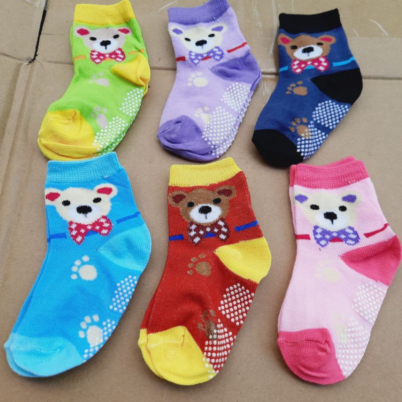 Sét 2 vớ cotton gấu có chống trượt cho bé dưới 2 tuổi