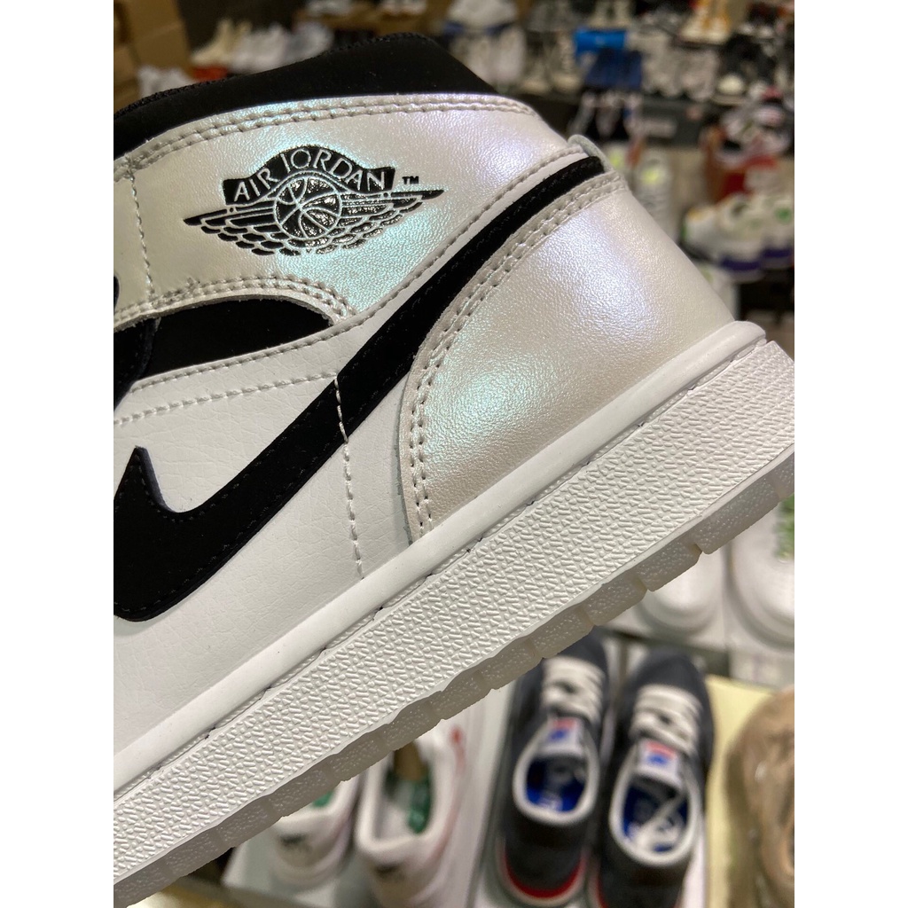 Giày Air Jordan 1 Mid "Diamond Shorts"