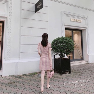 Váy kẻ ô vuông