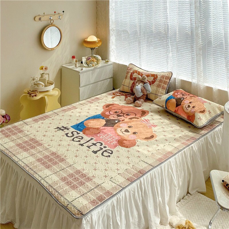 Chiếu cao su non 5D - Chiếu Điều Hòa họa tiết gấu selfie