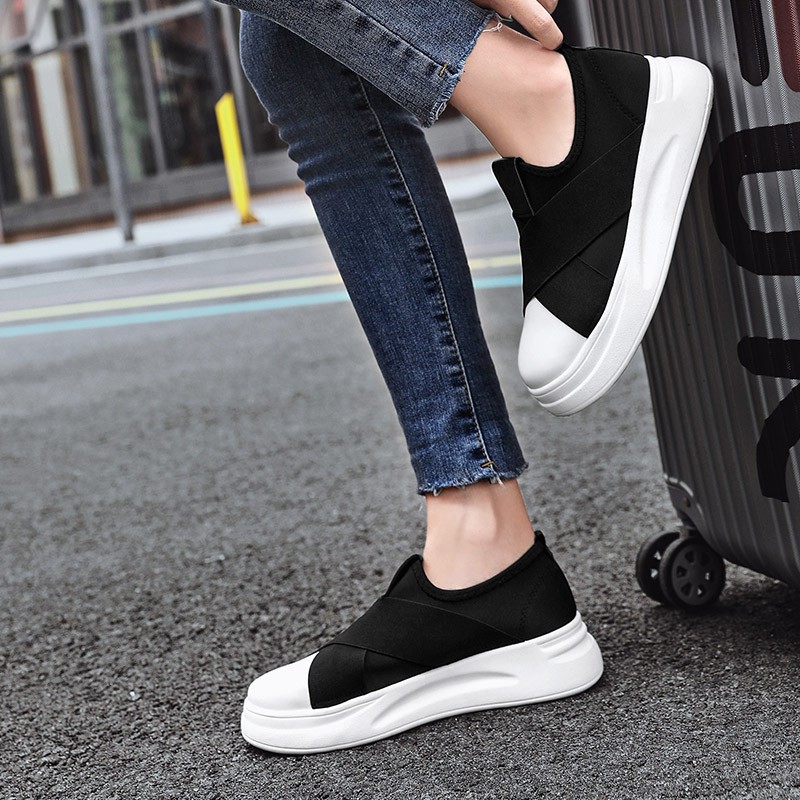 Giày lười đế cao kiểu dáng thời trang dành cho nữ