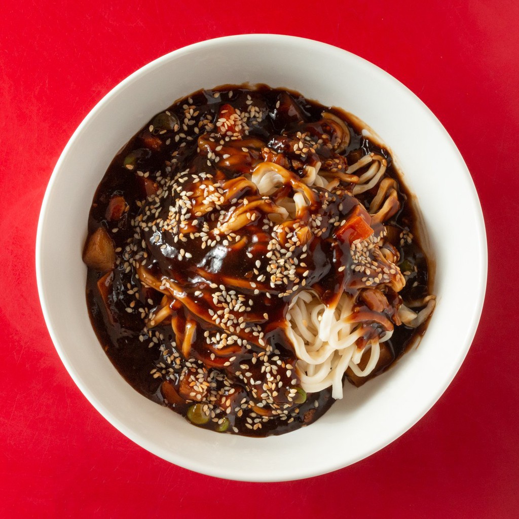 MÌ TƯƠI UDON KÈM SỐT TƯƠNG ĐEN HÀN QUỐC