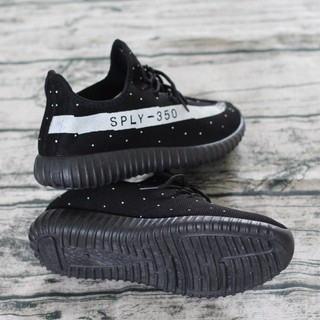 Giày yeeezy 350v2 đen-trắng - nam