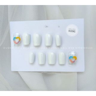 Nail box đơn giản thiết kế theo yêu cầu form móng up