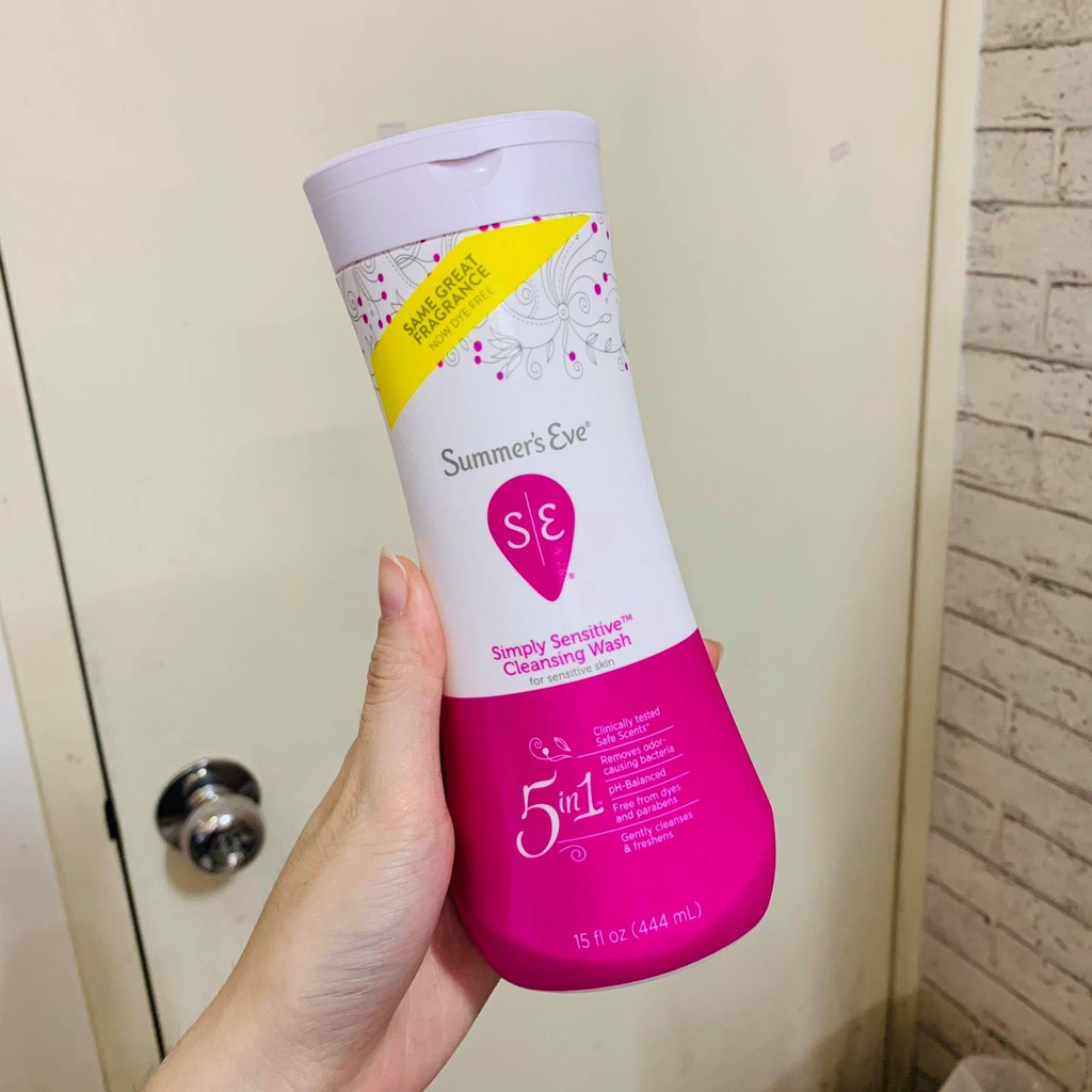 Xịt phụ khoa Summer’s Eve + Femfresh 125ml + Dung Dịch Vệ Sinh Summer's Eve 444ml