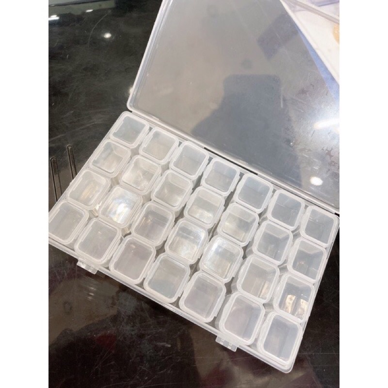 Khay tổ ong 28 ô đựng phụ kiện nail, đựng đá