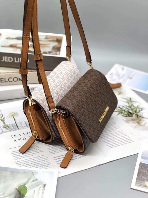 Túi xuất dư nhiều màu