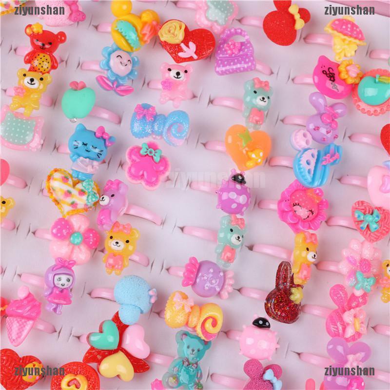 Set 10 Nhẫn Nhựa Hoạt Hình Dễ Thương Cho Bé