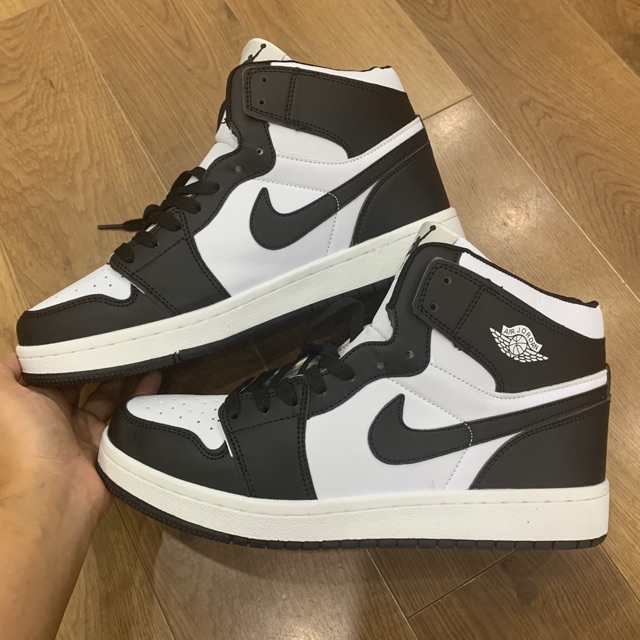 (Tặng móc khoá) Giầy Jordan 1 đen trắng hàng đẹp fullbox | BigBuy360 - bigbuy360.vn
