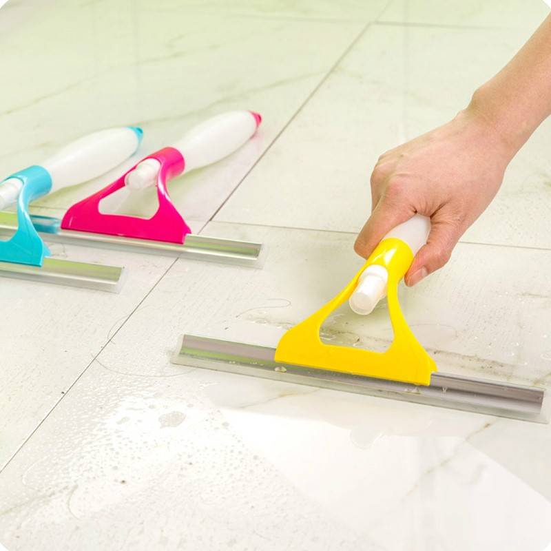Tay Gạt Kính Tích Hợp Bình Xịt Tiện Lợi - HÀNG MỚI VỀ