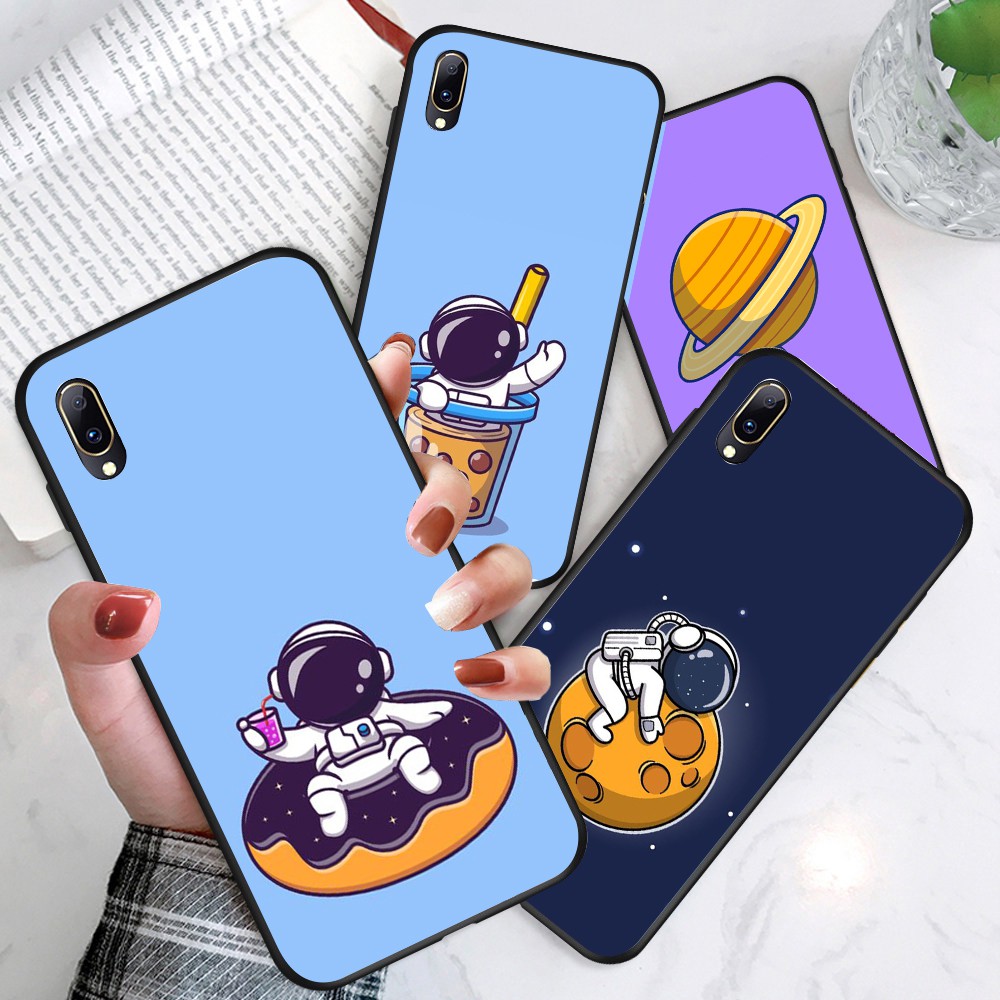 Ốp Lưng Iphone In Hình Vũ Trụ Dáng Yêu 5/5s/6/6splus/7/7plus/8/8plus/x/xr/xs/11/12/pro/max//promax