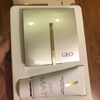 Bộ trang điểm phấn phủ và kem lot Geo