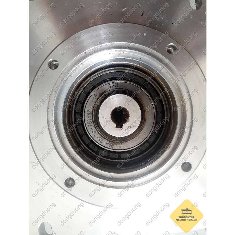 Giảm tốc Harmonic kiểu wave gear tỷ số 1/100 bích ac servo size 80, hàng tháo máy, đẹp