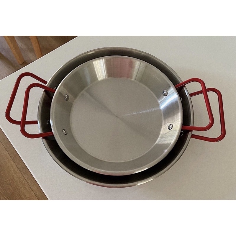 Chảo decor, ăn bánh mì, salad, mì Ý