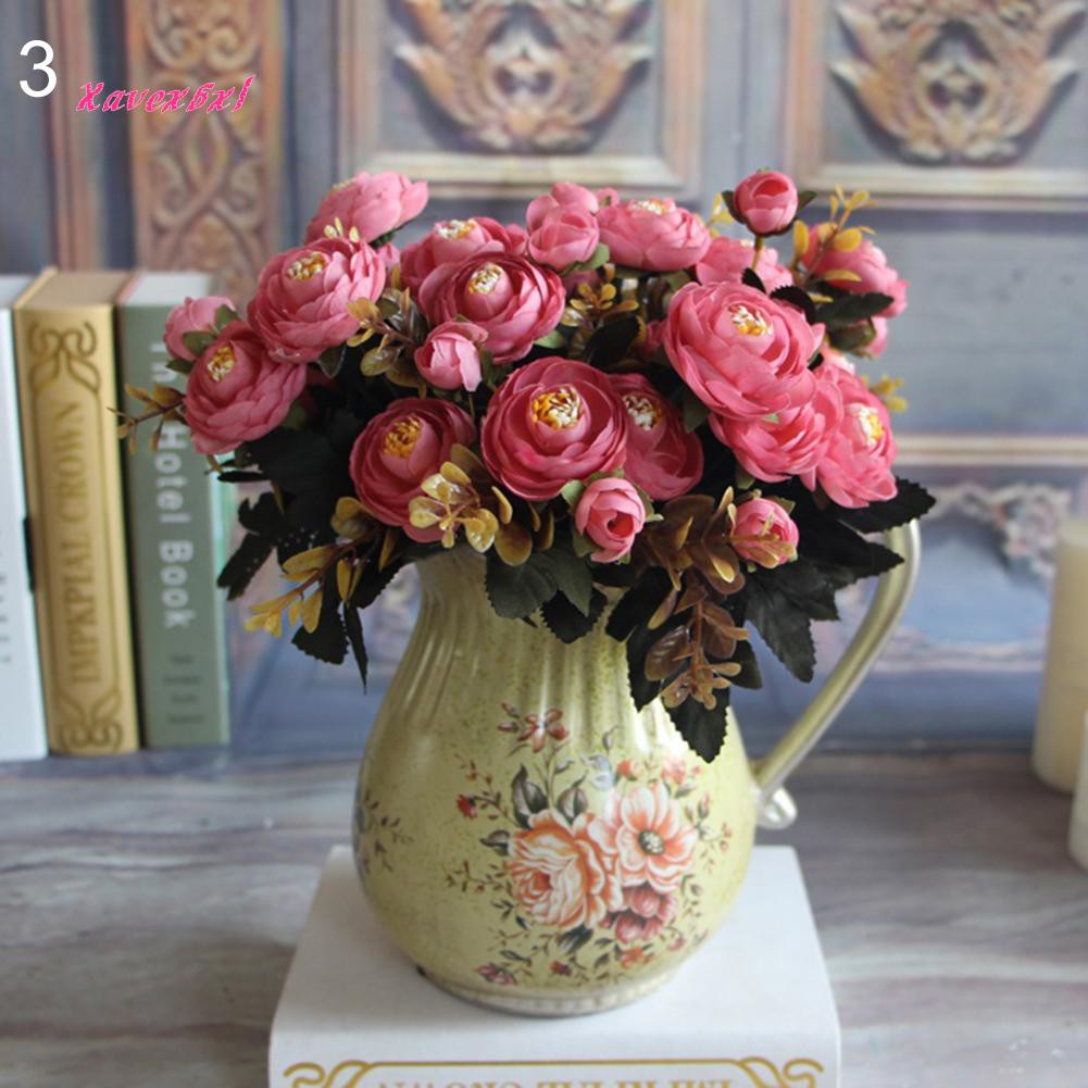 Bó hoa hồng giả bằng vải nhung sống động trang trí tiệc cưới