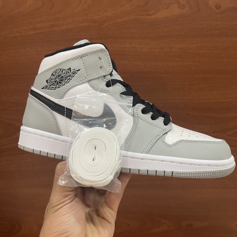 [ Bản Cao Cấp ] Giày thể thao sneaker jordan 1 mid Light Smoke - Fullbox kèm dây phụ