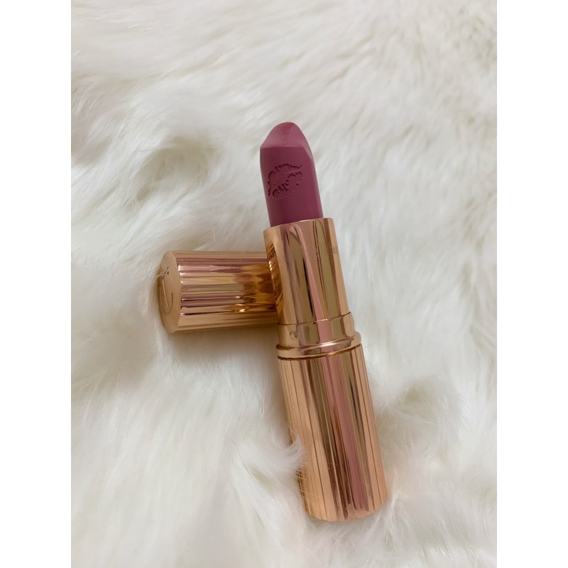 Son Charlotte Tilbury