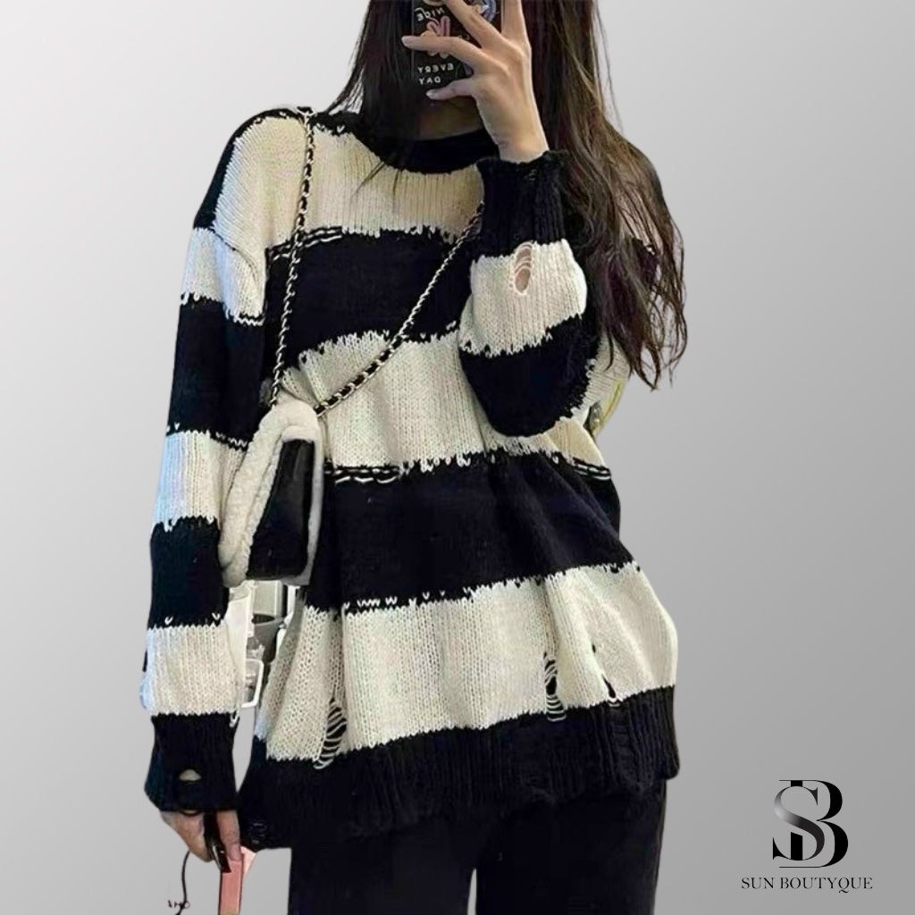 Áo len nữ SUNBOUTYQUE Áo sweater dệt kim form rộng màu trắng đen phong cách hàn quốc cực kute cho nữ