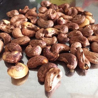 Điều xếp hoa rang muối nguyên hạt vỏ lụa 500gr