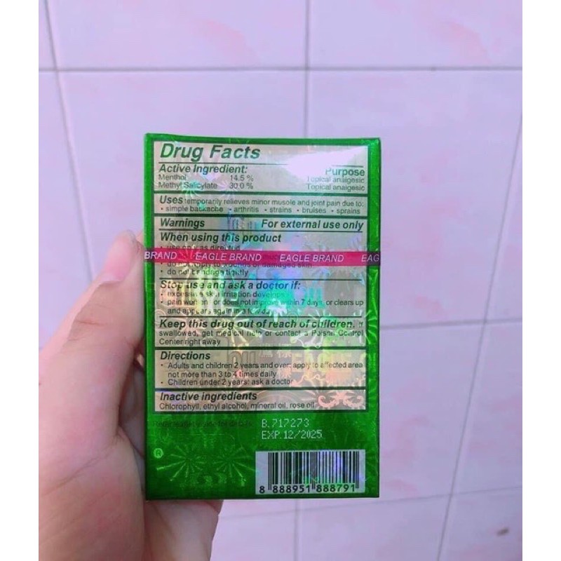 Dầu gió xanh 2 nắp Singapore