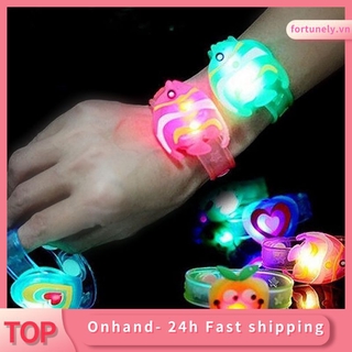 Đồng hồ thông minh có đèn led dành cho bé