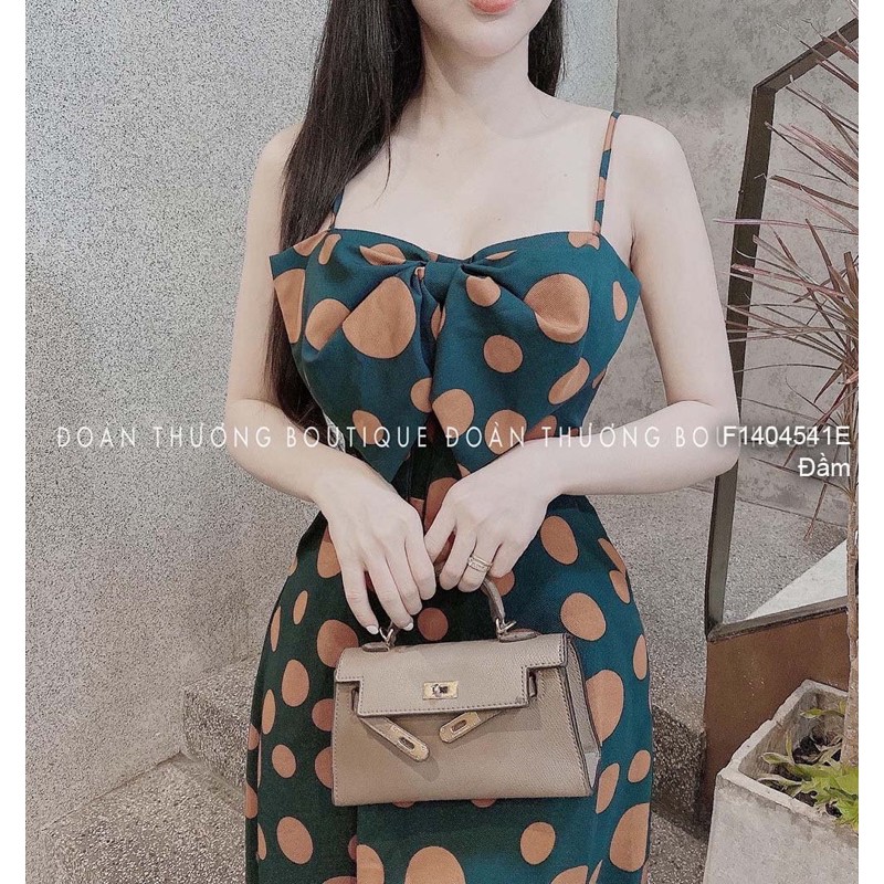 Đầm maxi chấm bi dáng xòe phối nơ ngực 2 dây! | BigBuy360 - bigbuy360.vn