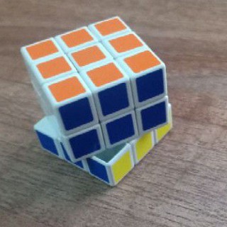 đồ chơi ru bích tí hon 3x3cm