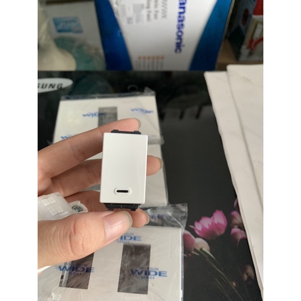 HẠT CÔNG TẮC TO PANASONIC