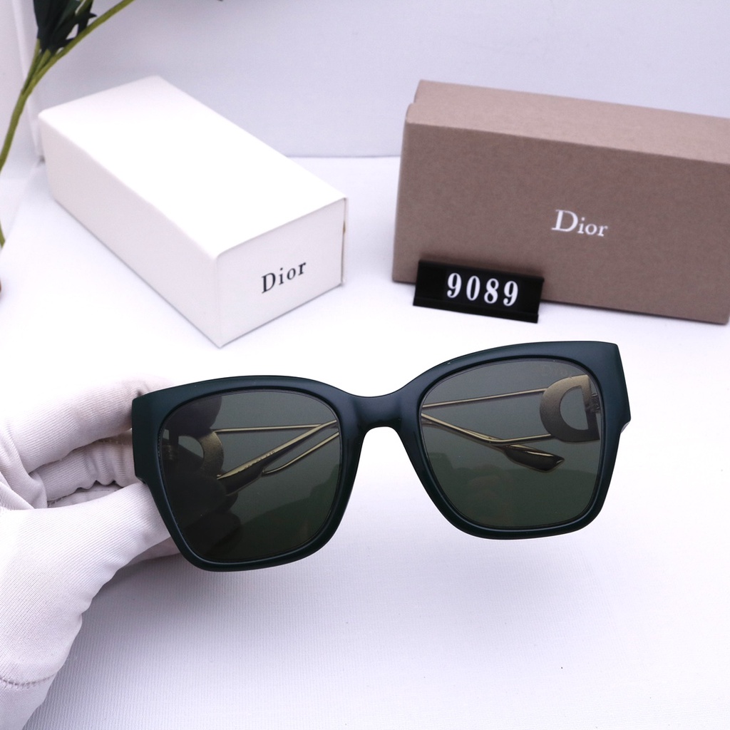 ! Dior!! Kính mát phân cực chống tia sáng xanh mới cho nữ