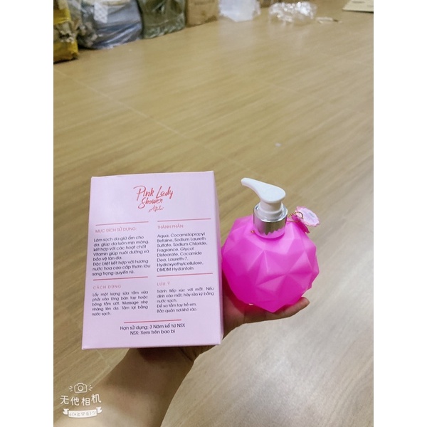 Sữa Tắm Xông Trắng Pink Lady