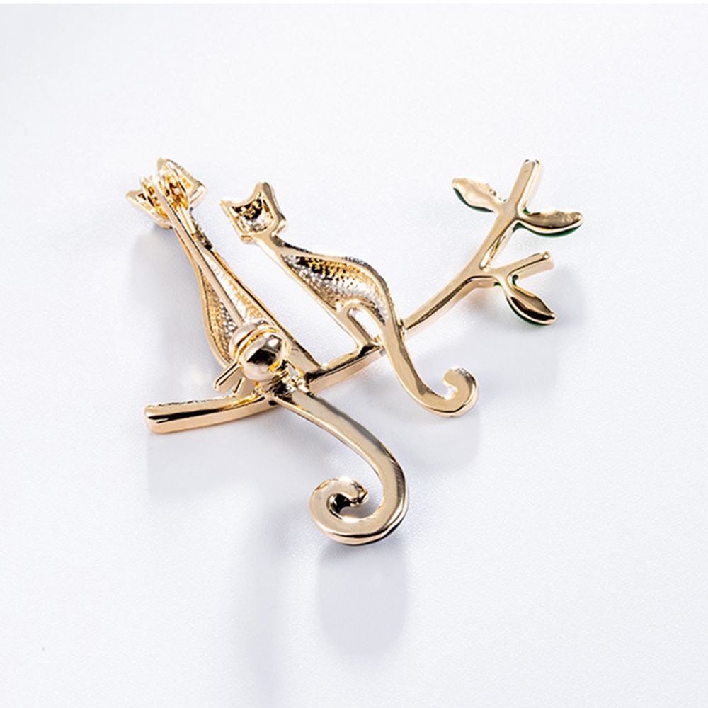 Huy hiệu cài áo hình mèo