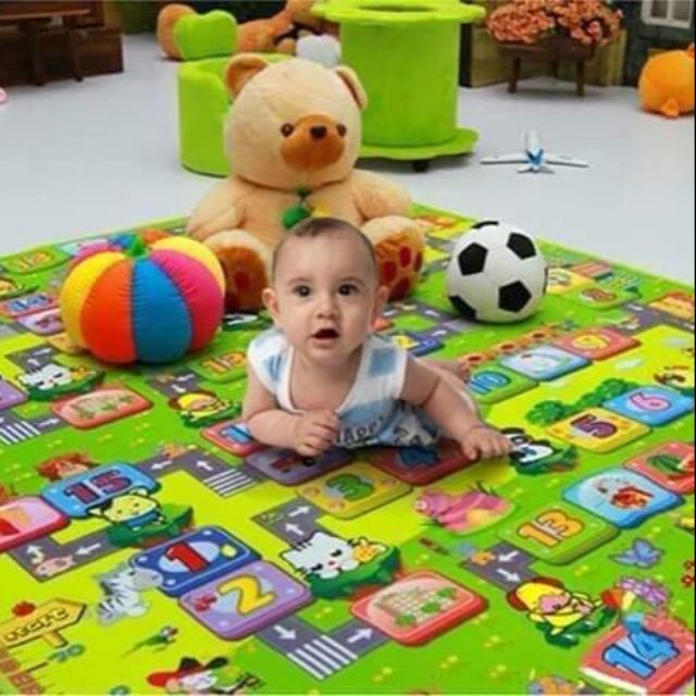 Com bo Thảm vui chơi