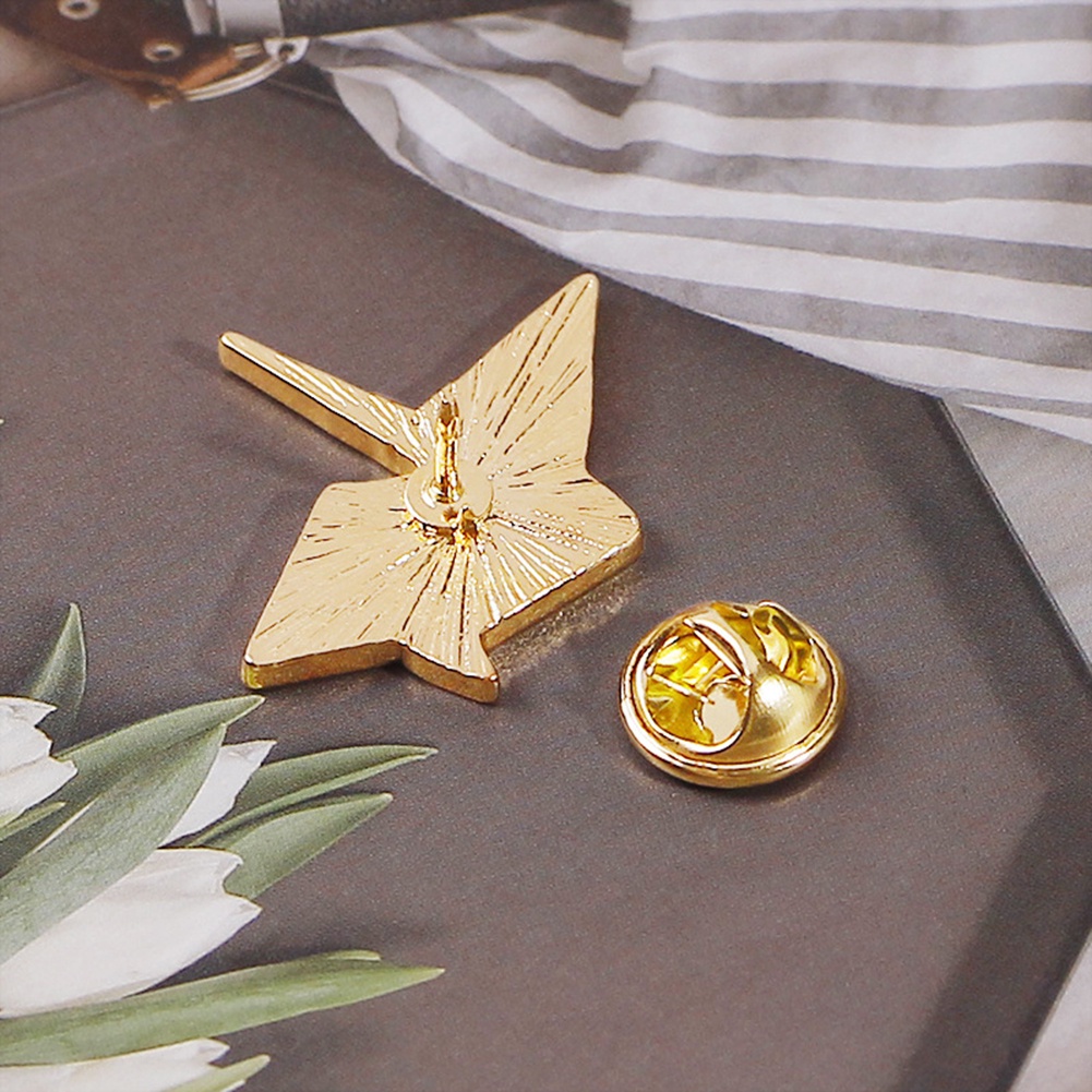 Huy hiệu cài áo họa tiết chim sếu thời trang