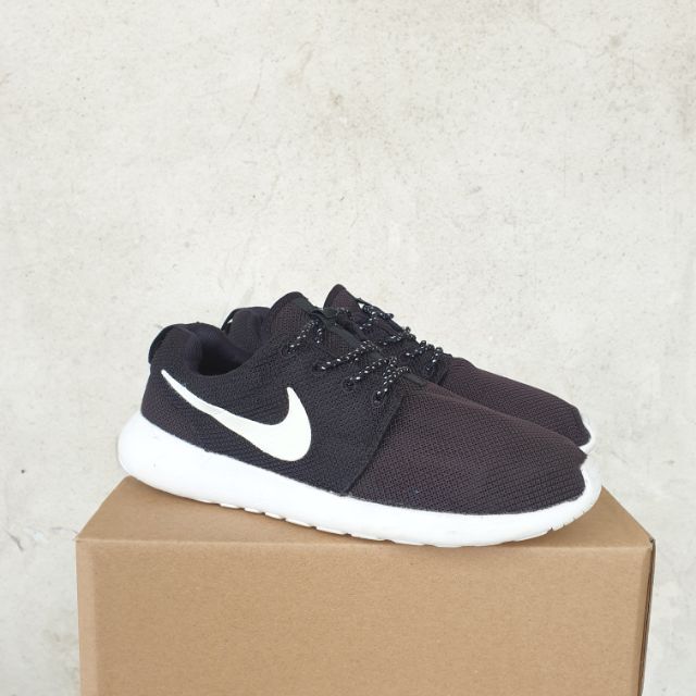 Giày Roshe Run