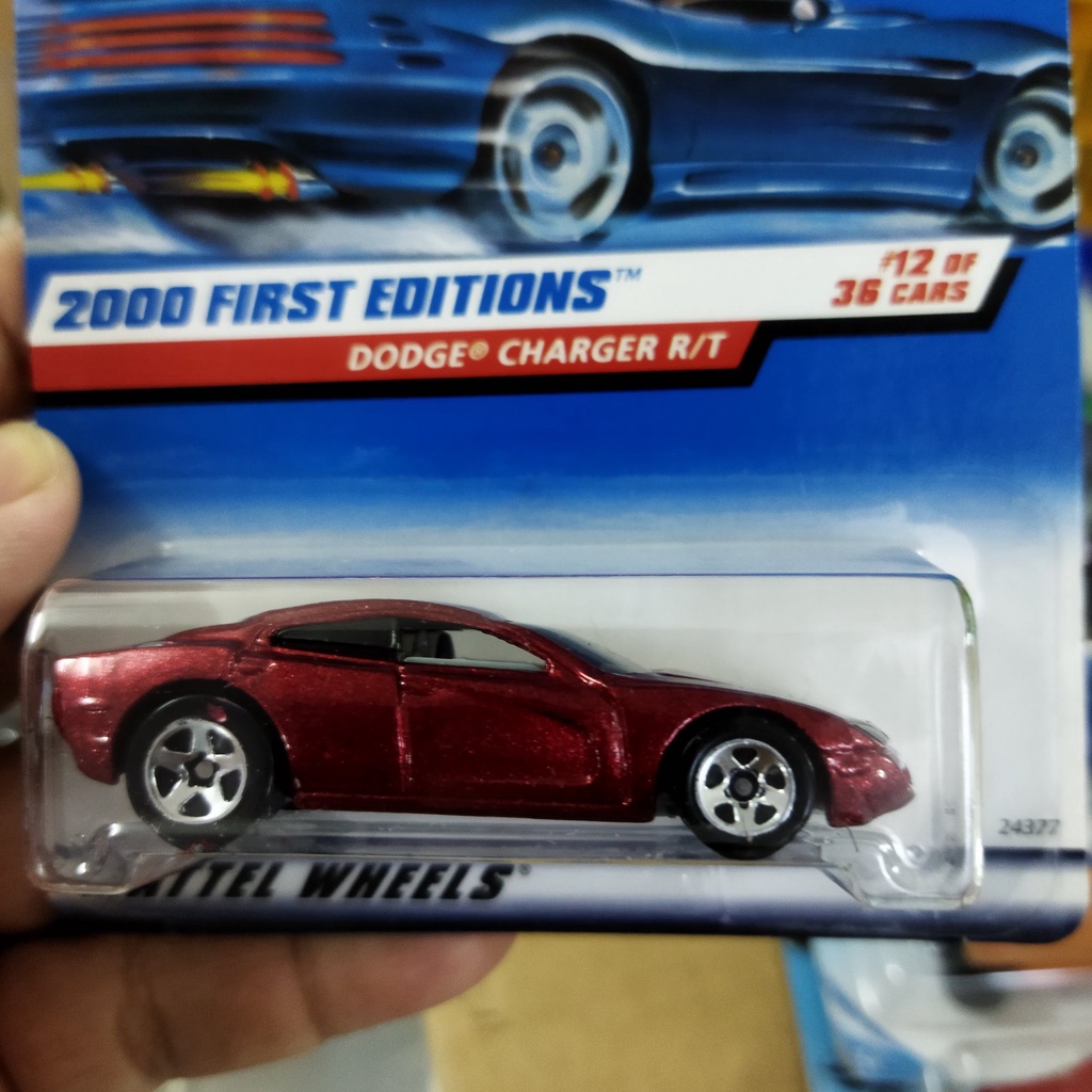 Xe Mô Hình Chính Hãng HotWheels - Dodge Charger R/T (card cỗ năm 2000)