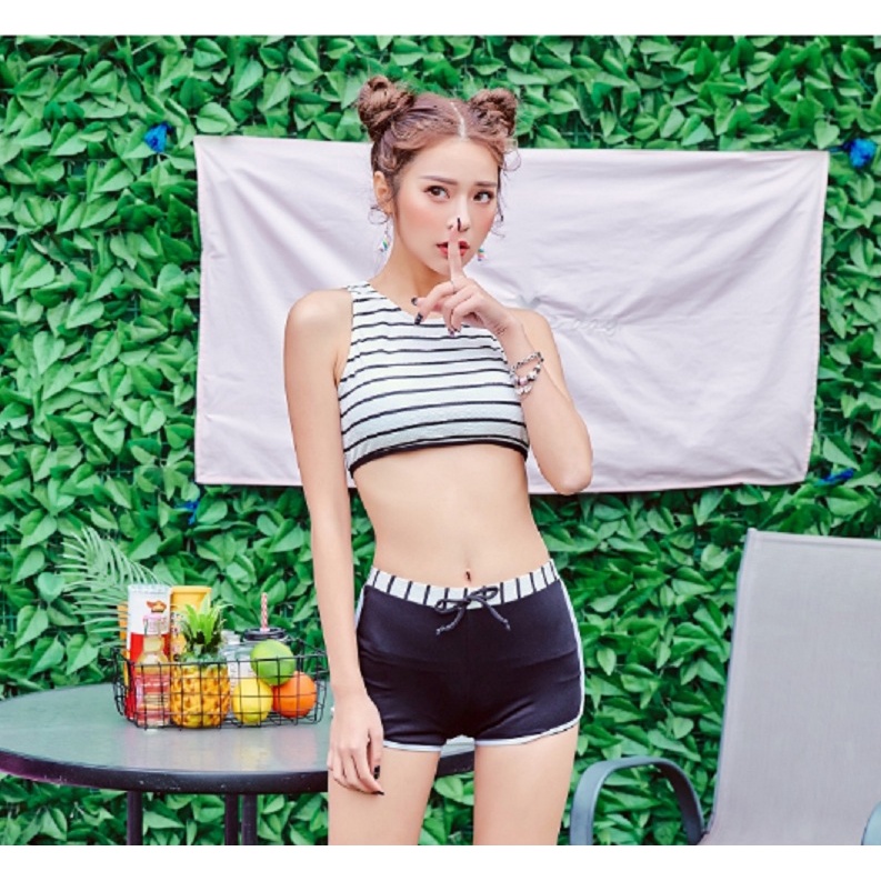 Bộ đồ bơi dáng thế thao áo kiểu cổ yếm họa tiết sọc phối quần trơn siêu cute | BigBuy360 - bigbuy360.vn