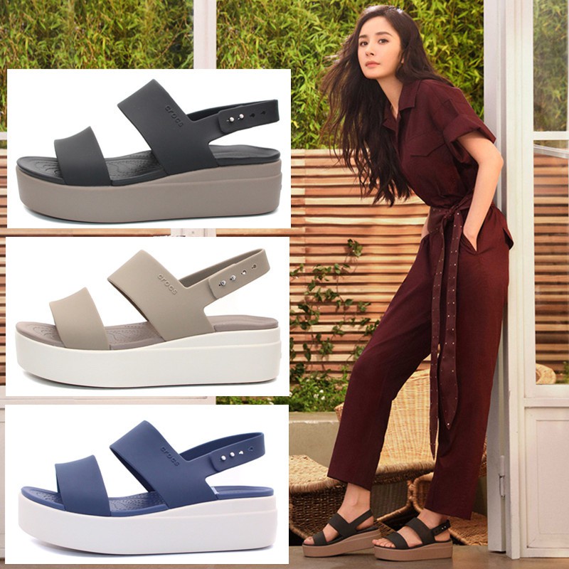 Xăng đan Crocs Brooklyn Đế Dày Thời Trang Cho Nữ206453]