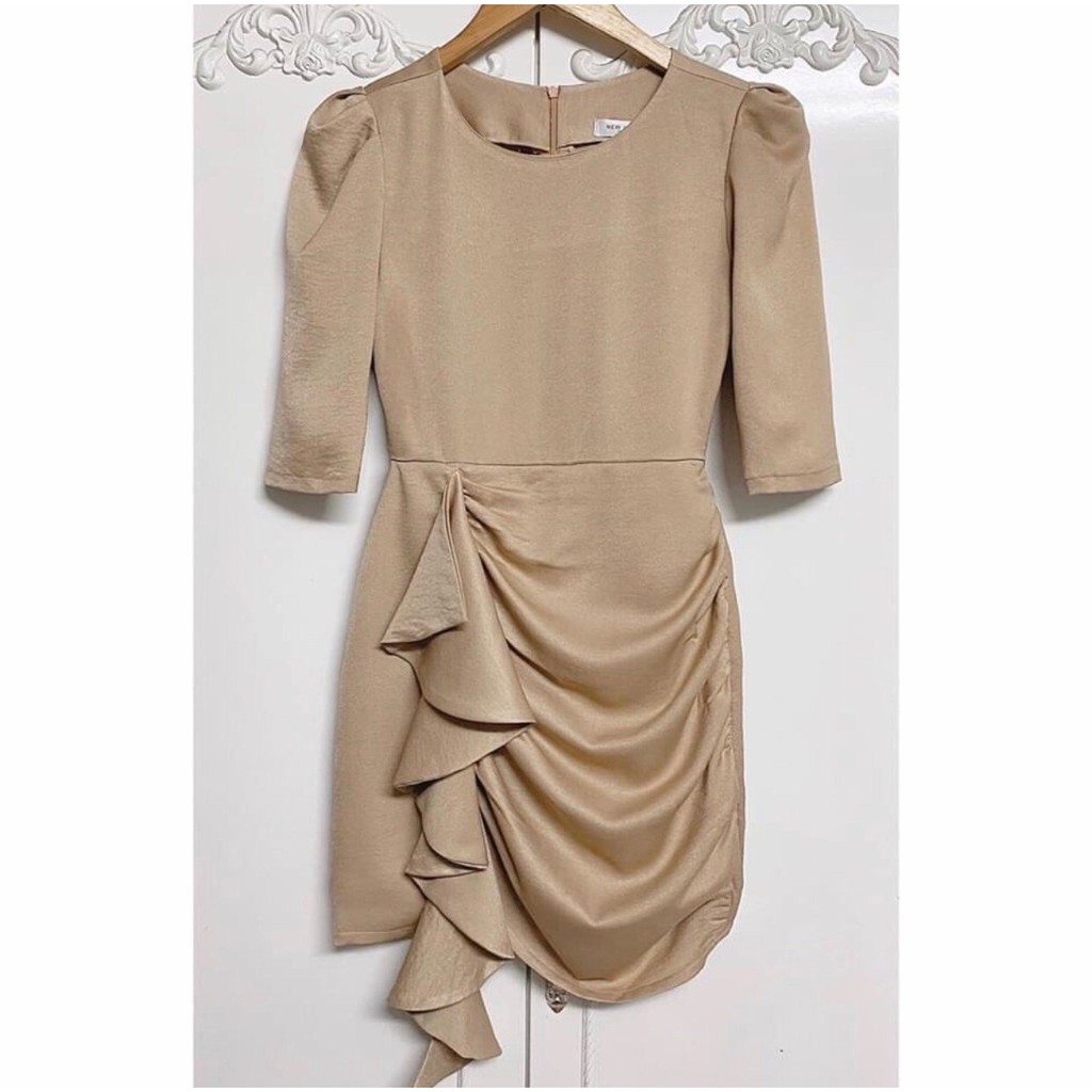 Váy Lụa Nhún Bèo Tay Lỡ Thời Trang + Kèm Ảnh Thật | BigBuy360 - bigbuy360.vn