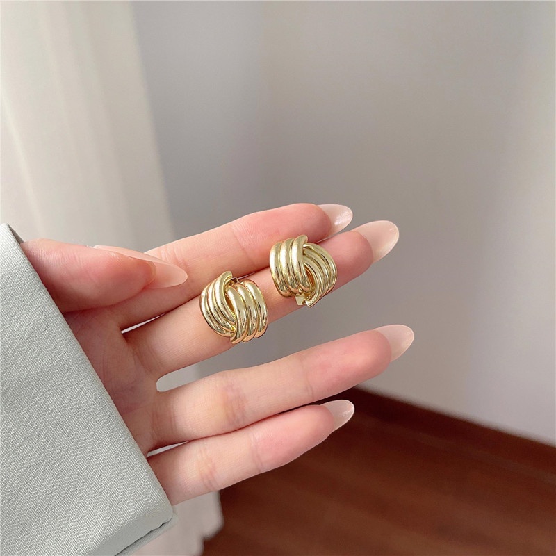 Khuyên tai kẹp không bấm lỗ chốt cố định K096 bằng hợp kim mạ vàng hình khối dáng ngắn Leous Accessories